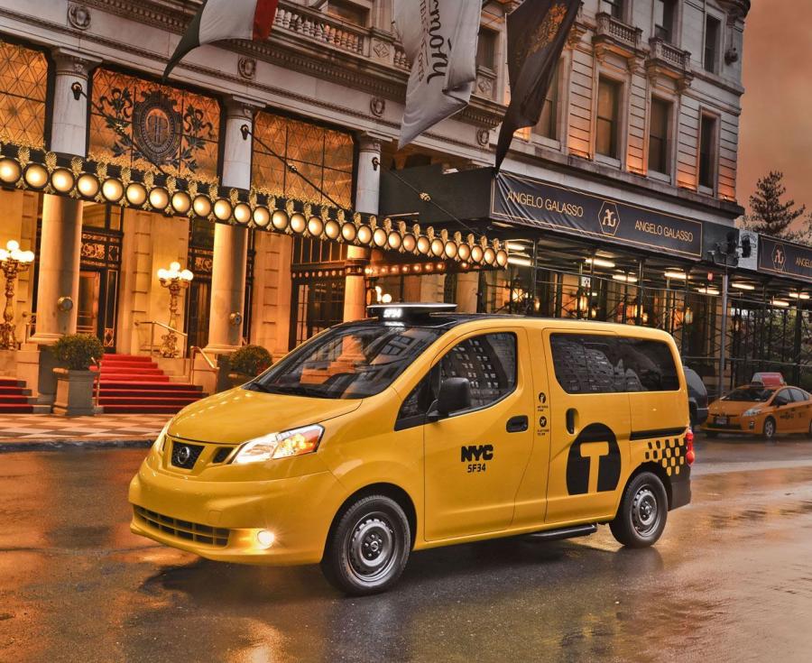  Nissan NV200 Taxi 2014 года  (фото 19 из 30)